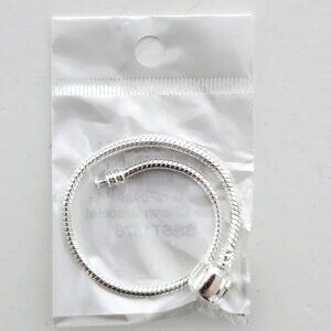 Royal Caribbean Charm Bracelet NEW Sealed Starter Base Bracelet Silver Tone